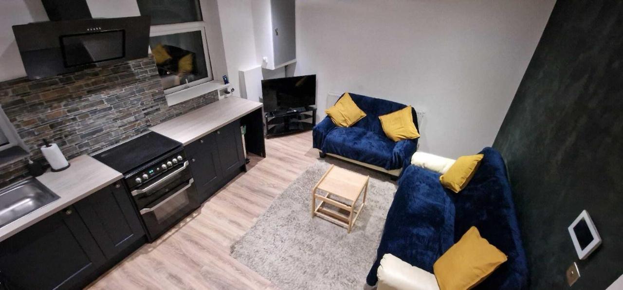 Sapphire Strathnairn Apartment Cardiff Bagian luar foto