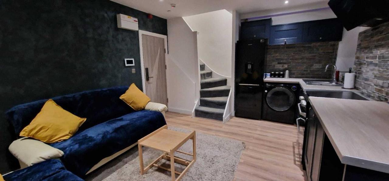 Sapphire Strathnairn Apartment Cardiff Bagian luar foto